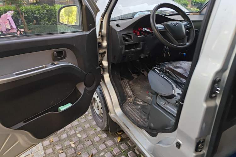 Used Wuling Rongguang 2021 1.5L Extended Basic Model LAR
