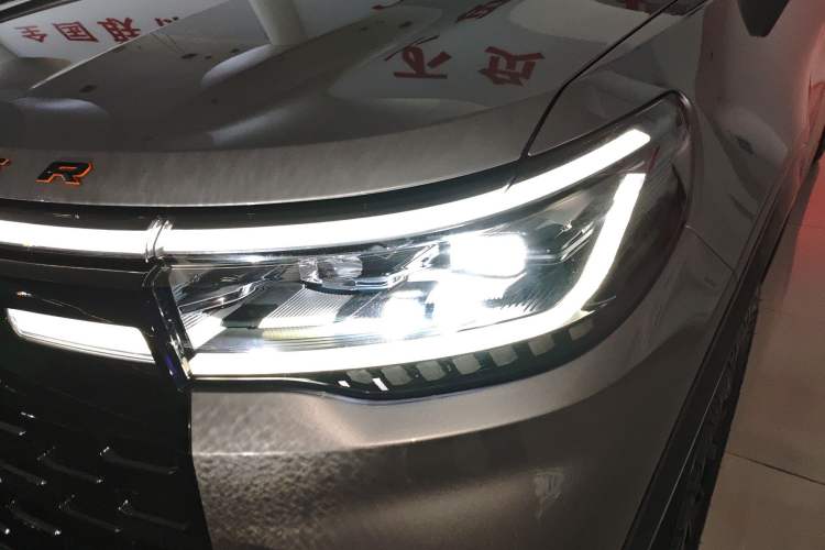 Used Ford Explorer 2023 EcoBoost 285 Kunlun Peak Edition 7-Seater
