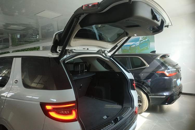 Used Land Rover Discovery Sport 2024 Performance Tech Edition