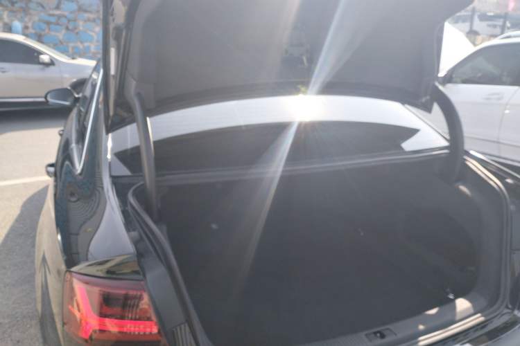 Used Audi A6L 2017 30 FSI Comfort Model
