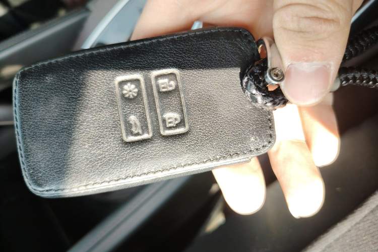 Used Renault Koleos 2018 2.0L Two-Wheel-Drive Luxury Edition