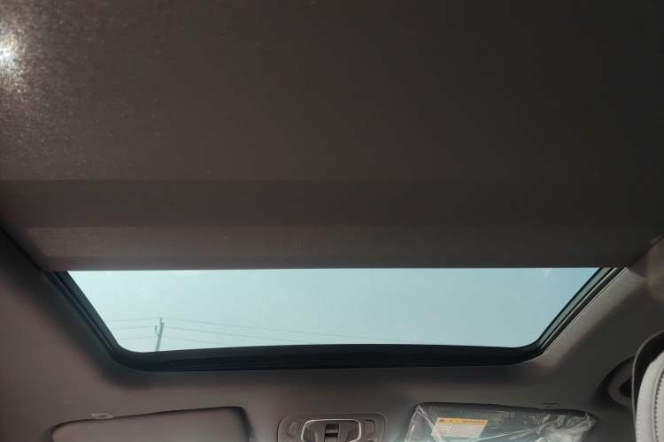 Used Roewe M7 DMH 2025 Model 160km Premium Version