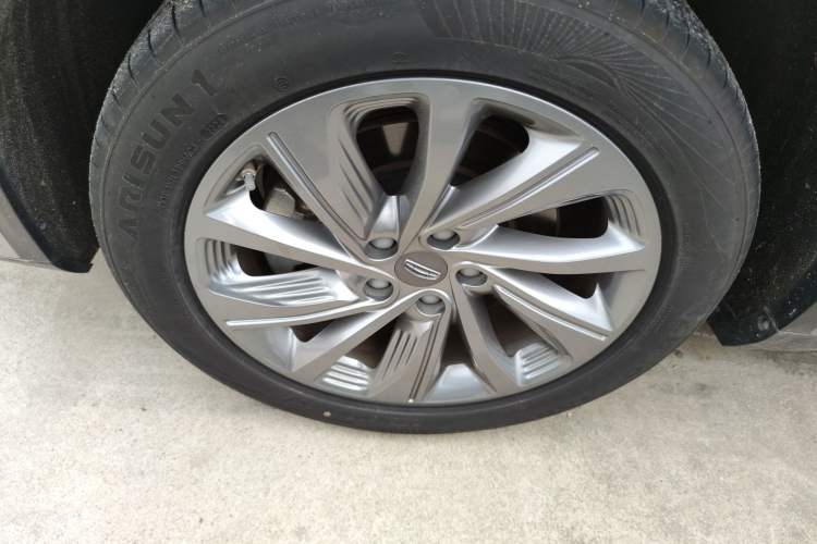 Used Geely Auto Jiajie 2021 1.8TD DCT Luxury Model Exterior 4