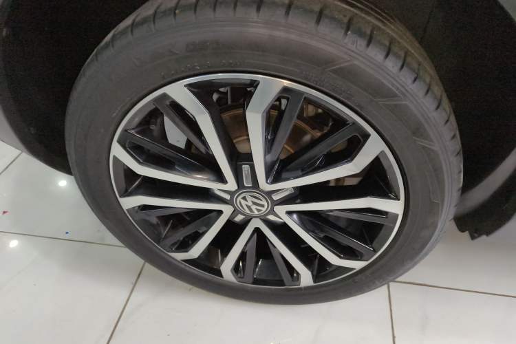 Used Volkswagen T-ROC 2018 280TSI DSG Four-Wheel Drive Comfort Version China V Standard
