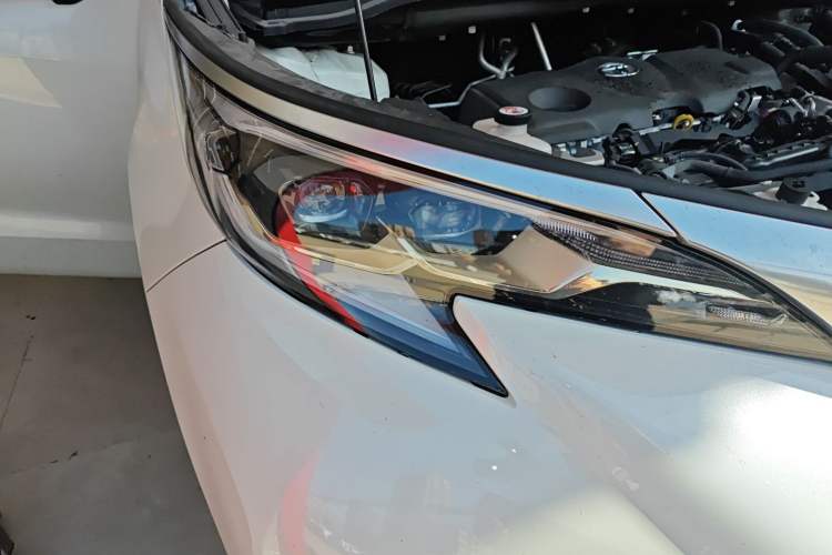 Used Toyota Granvia 2023 2.5L Hybrid Flagship VIP Edition Right Front Headlight