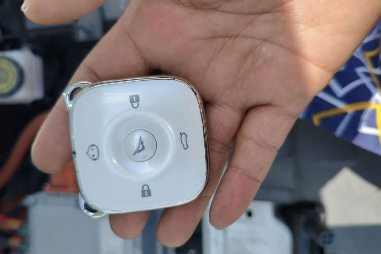 Used Cowin October 2023 301km Zhi Feng Edition Interior 1