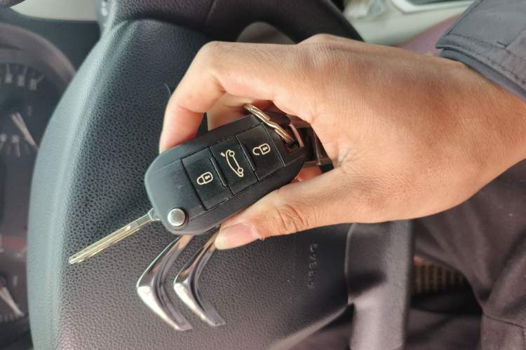 Used Citroen Elysee 2014 1.6L Manual Fashion Edition
