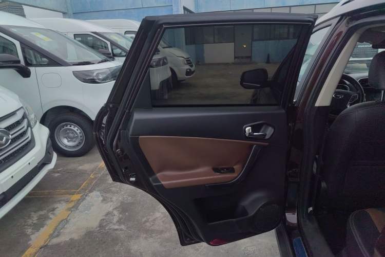 Used GAC Trumpchi GS5 Super 2015 2.0L Manual Two-Wheel Drive Elite Edition