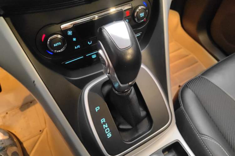 Used Ford Kuga 2015 1.5L GTDi Two-Wheel Drive Fashion Edition
