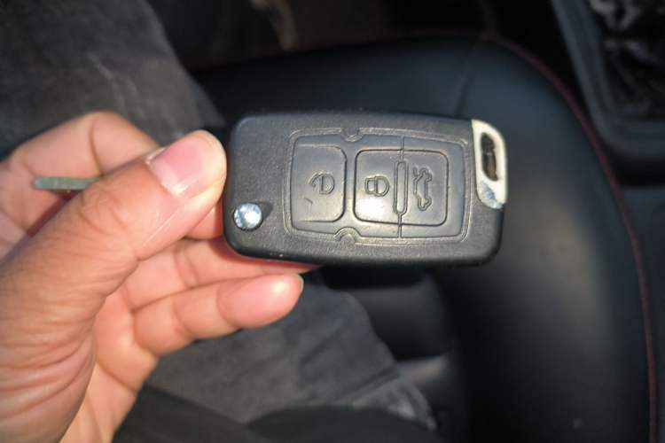 Used Geely Auto Diamond 2015 Sedan 1.5L Manual SuperDeluxe Model
