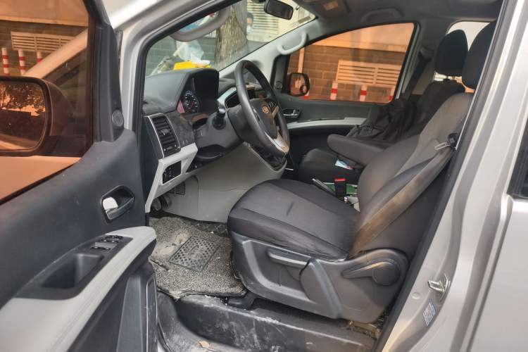 Used JAC Refine M4 2017 1.9T Diesel Manual Luxury Model Driver Seat