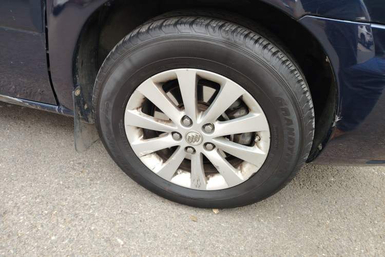 Used Buick GL8 2011 2.4L LT Executive Edition