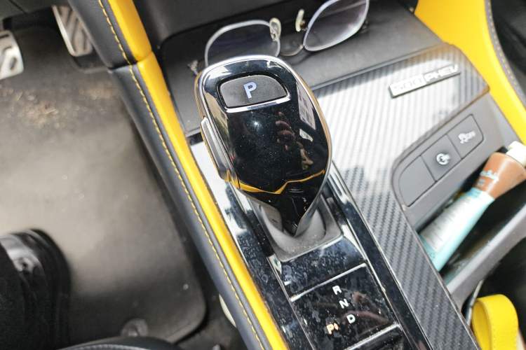 Used MG 6 New Energy 2020 1.5T Hybrid Trophy Flagship Edition Gear Lever