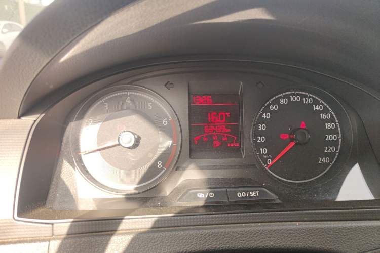 Used Volkswagen Santana 2016 1.4L Manual Fashion Edition