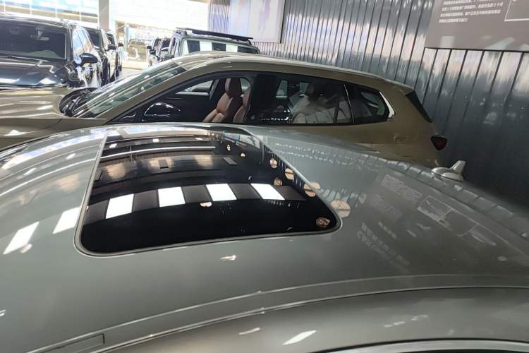 Used Mercedes-Benz CLS 2015 CLS 260 Roof