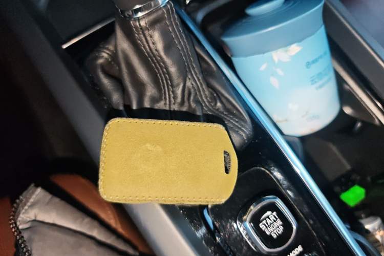 Used Volvo S60 2020 T4 Zhiyi Luxury Edition Vehicle Key