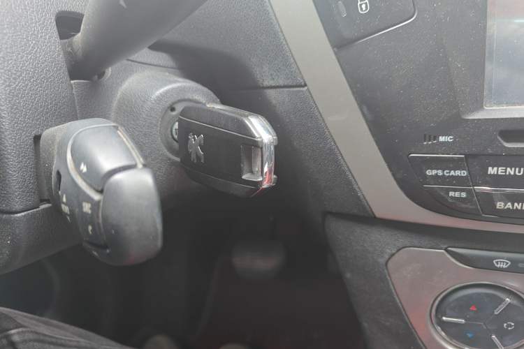 Used Peugeot 301 2016 1.6L Automatic Luxury Edition
