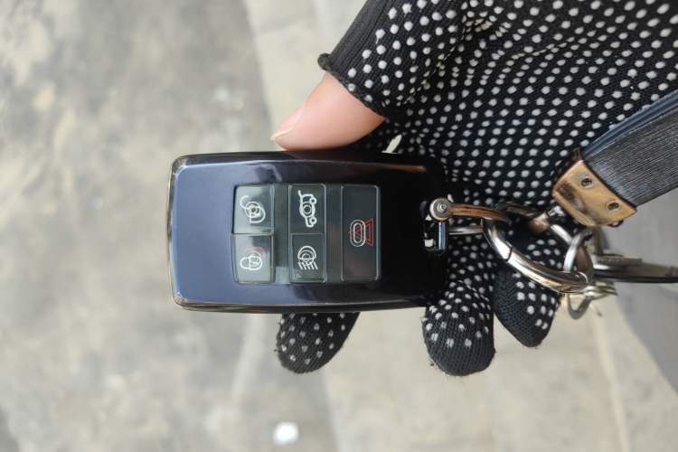 Used Land Rover Discovery 2024 360 PS S
