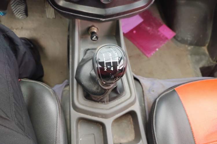 Used Wuling Zhengcheng 2015 1.8L Comfort Model LJ479QE2