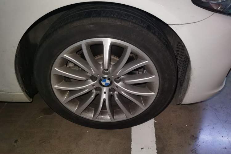 Used BMW 5 Series 2014 525Li Luxury Design Package