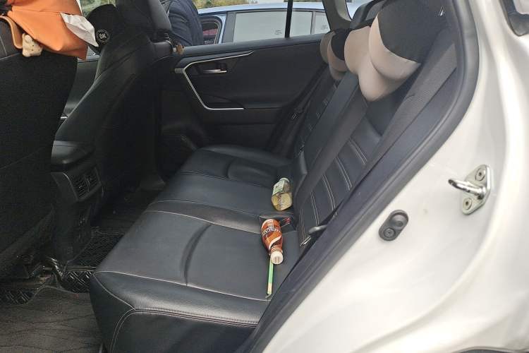 Used Toyota Wildlander 2022 2.0L CVT Two-Wheel Drive Luxury PLUS Edition