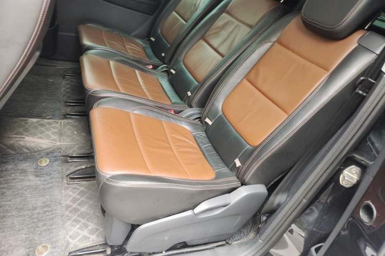 Used Volkswagen Sharan 2013 2.0 TSI Comfort Model
