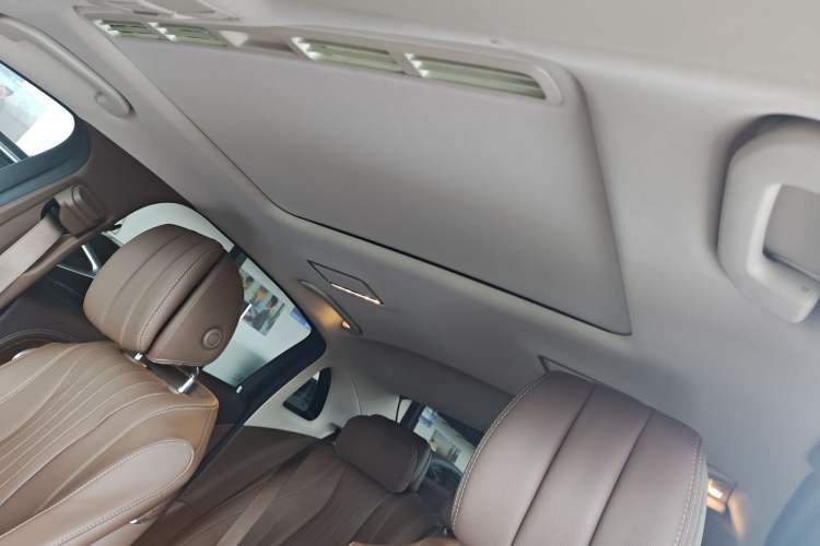 Used Mercedes-Benz E-Class 2018 Facelift E 200 L
