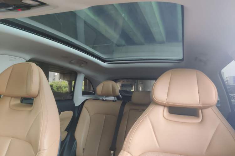 Used Leapmotor C11 2024 All-Electric 580 Luxury Edition Headliner