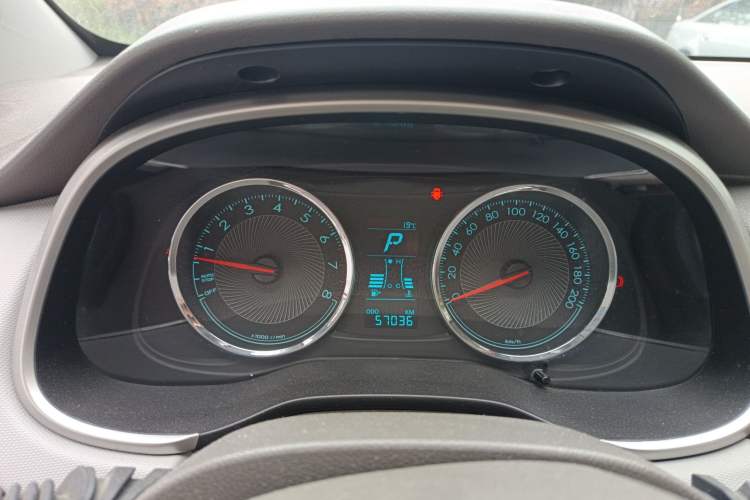 Used Chevrolet Lova RV 2016 1.5L Automatic Comfort Edition Instrument Cluster