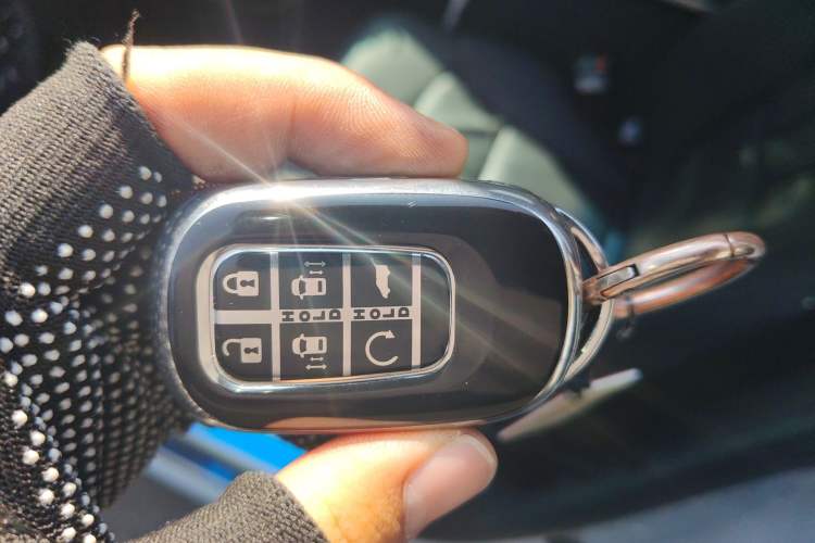 Used Honda Elysion 2024 2.0L eHEV Luxury Edition Vehicle Key