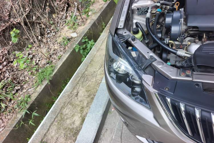 Used Haima Fumei 2014 Sedan 1.6L Manual Luxury Edition Right Front Headlight