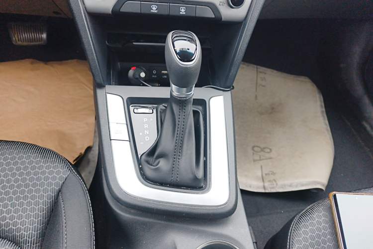 Used Hyundai Elantra (6th Generation / Lingdong) 2016 1.6L Automatic ZhiXuan – Elite Version
