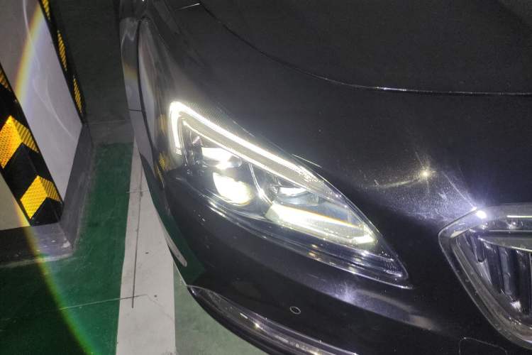 Used Buick LaCrosse 2018 28T Luxury Model
