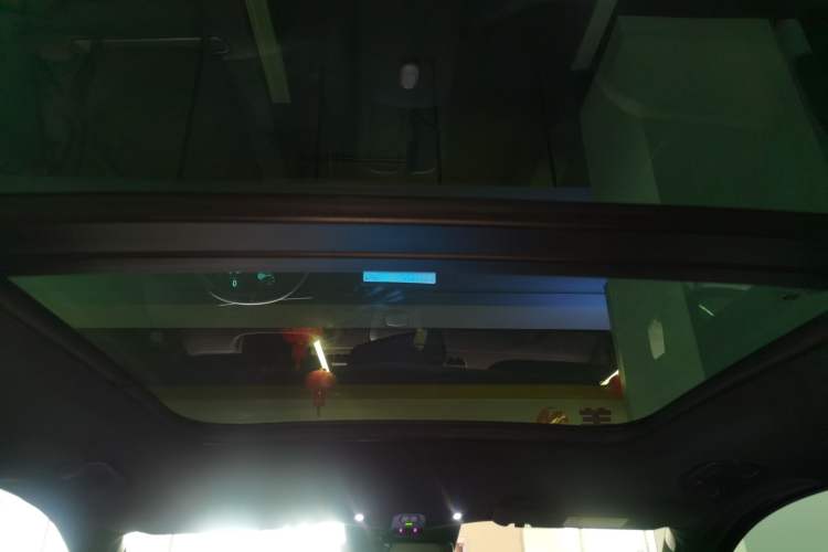 Used Nio ES7 2022 75 kWh Headliner