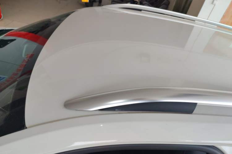 Used Volkswagen Gran Lavida 2015 1.6L Automatic Fashion Edition Roof