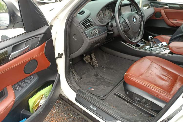 Used BMW X3 2013 xDrive20i Luxury Edition Driver Seat