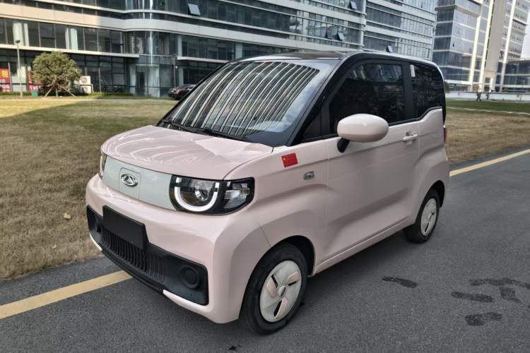 Used Chery QQ Ice Cream 2022 170km Sundae Phosphate Lithium-Ion