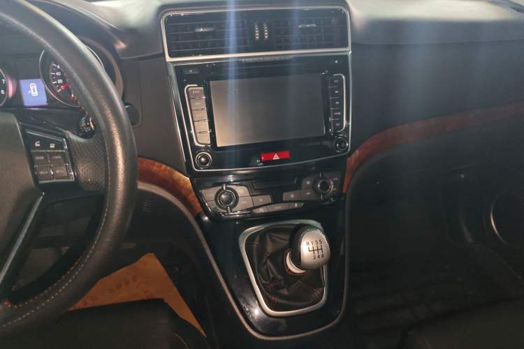 Used Haval H6 2014 Sport Version 1.5T Manual Two-Wheel Drive Elite Edition
