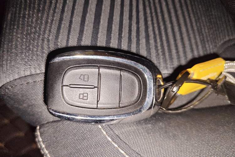 Used SAIC MAXUS G20 2021 PLUS 2.0T Gasoline Automatic Luxury Edition Vehicle Key