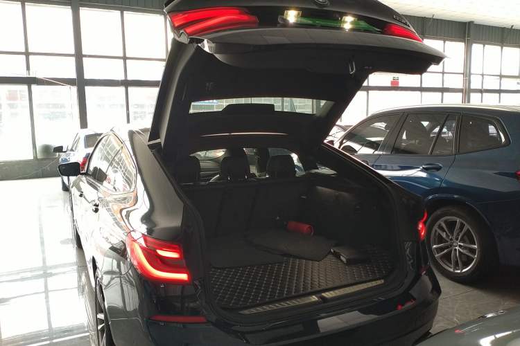 Used BMW 6 Series GT 2019 630i M Sport Package
