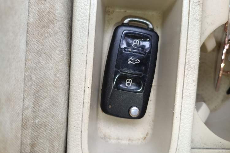 Used Volkswagen Tiguan 2015 1.8TSI Automatic Two-Wheel Drive Luxury Model Vehicle Key