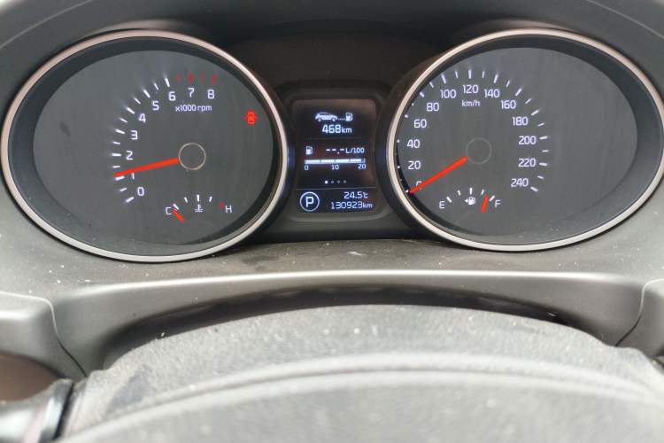 Used Kia Sportage R 2015 2.0L Automatic Two-Wheel Drive DLX Model
