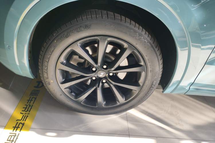 Used Li Auto ONE 2021 Extended-Range 6-Seater Version
