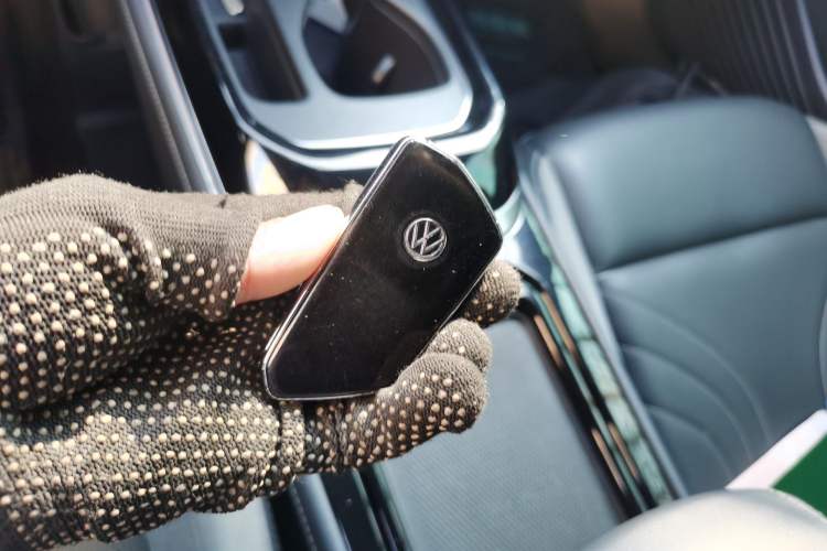 Used Volkswagen ID.4 CROZZ 2021 Long-Range PRO Two-Wheel Drive Version