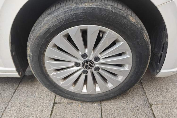 Used Volkswagen Lavida 2021 1.5L Automatic Comfort Edition
