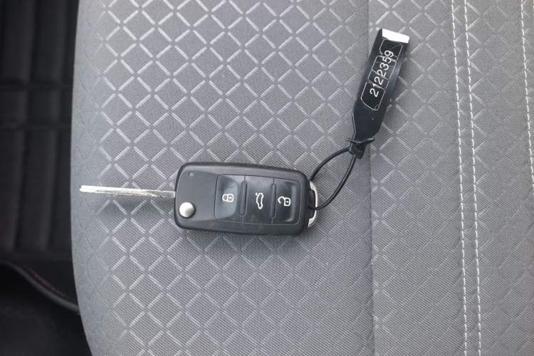 Used Volkswagen Polo 2018 1.5L Cross Polo Automatic Vehicle Key