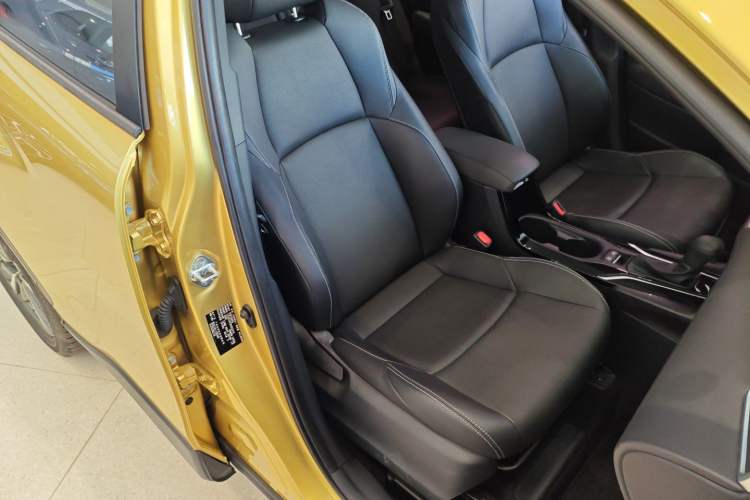 Used Toyota FRONTLANDER 2022 2.0L CVT Luxury PLUS Edition
