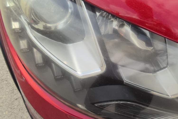 Used Dongfeng Fengon 360 2015 1.5L Manual Luxury 7-Seater China V Emission Standard Right Front Headlight