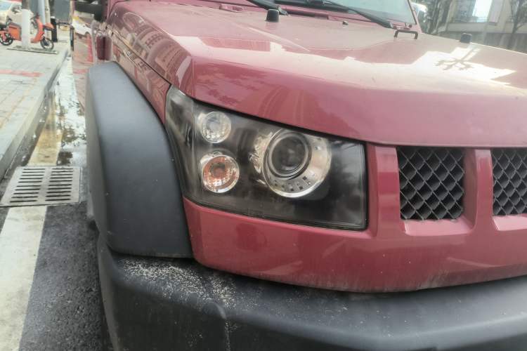 Used BAIC Off-Road BJ40 2014 2.4L Manual Cross-Country Edition
