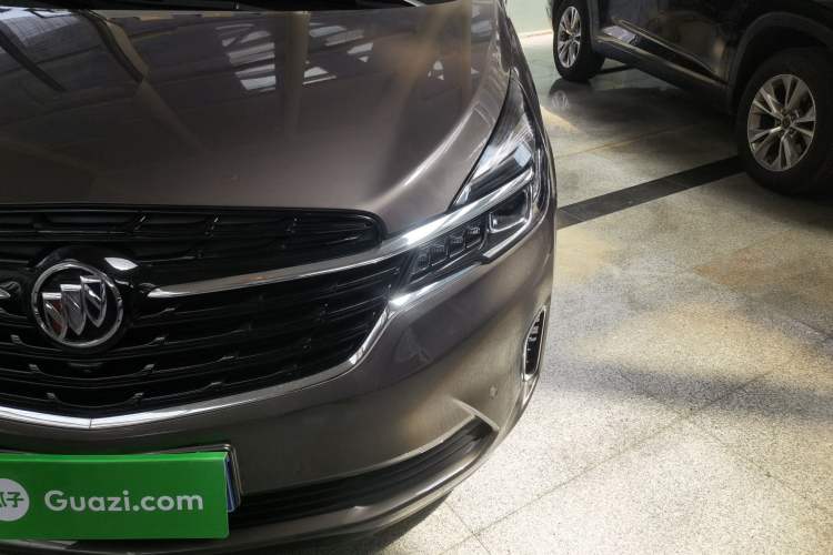 Used Buick GL8 2021 Land Cruiser Executive 652T Premium Model
